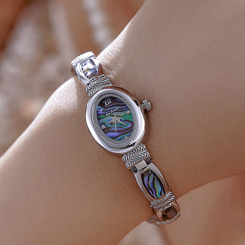 Oval Dial Women Bracelet Watch - Luxury Watch Unique recension och pris