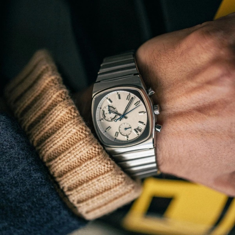 CILOA silver square sports wat - Luxury Watch Trends 2025 recension och pris